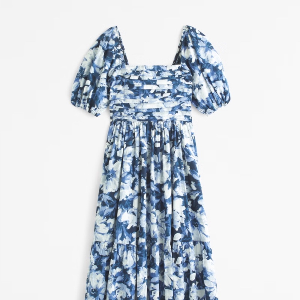 Floral Blue and White Puff Sleeve Dress